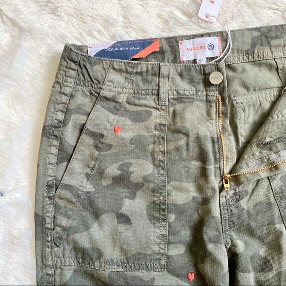 NEW Sundry Embroidered Hearts Camo Utility Pants - Picture 6 of 9